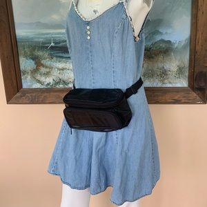 Vintage 90’s Black Leather Rectangular Fanny Pack | Built in Wallet Waist Bag